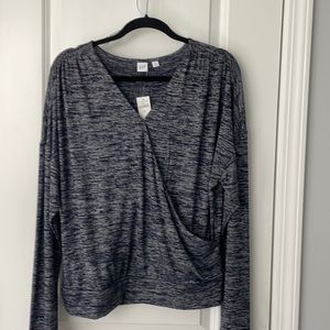 NWT Gap size Large tall navy and white cross over